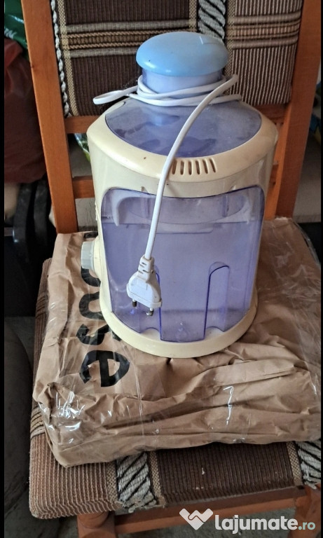 Storcător de fructe