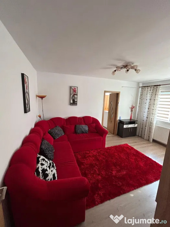 Apartament Cu 2 Camere Nedecomandate Zona George Enescu - Albina