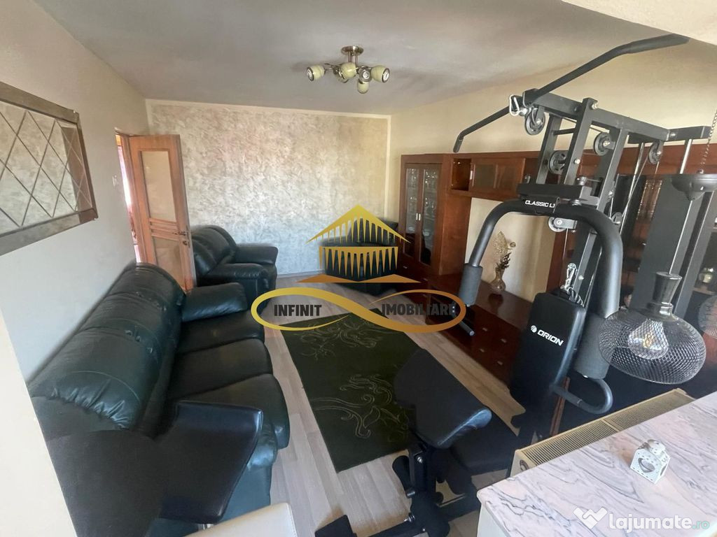 Apartament cu 3 camere decomandate!