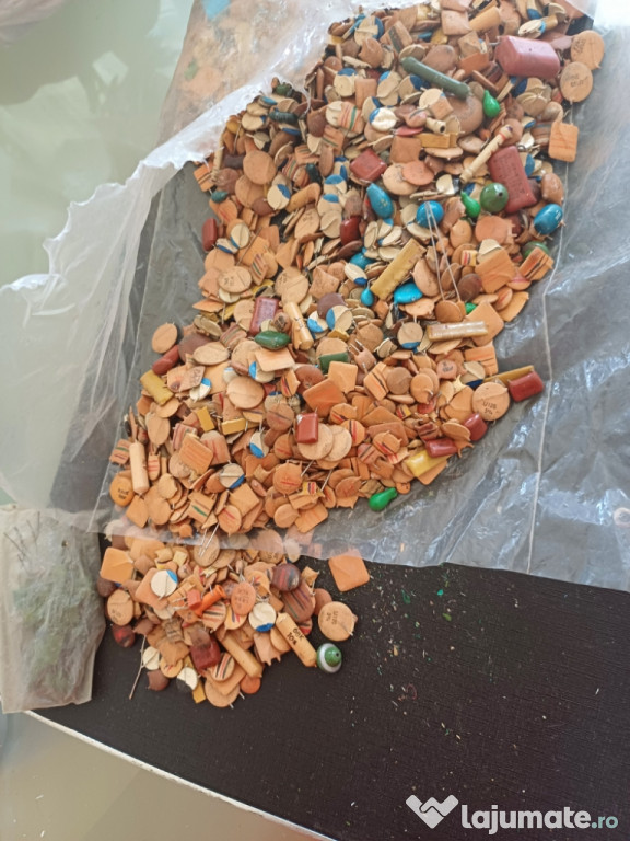 Condensatoare ceramice