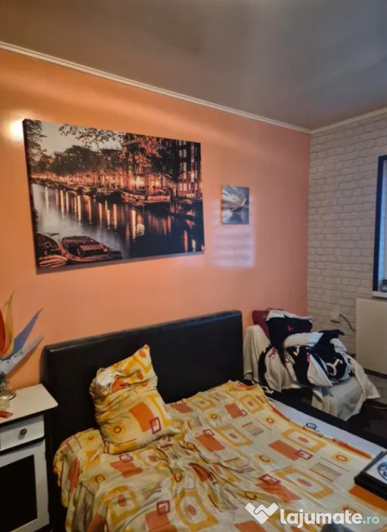 Apartament 2 camere, decomandat - zona Grivitei