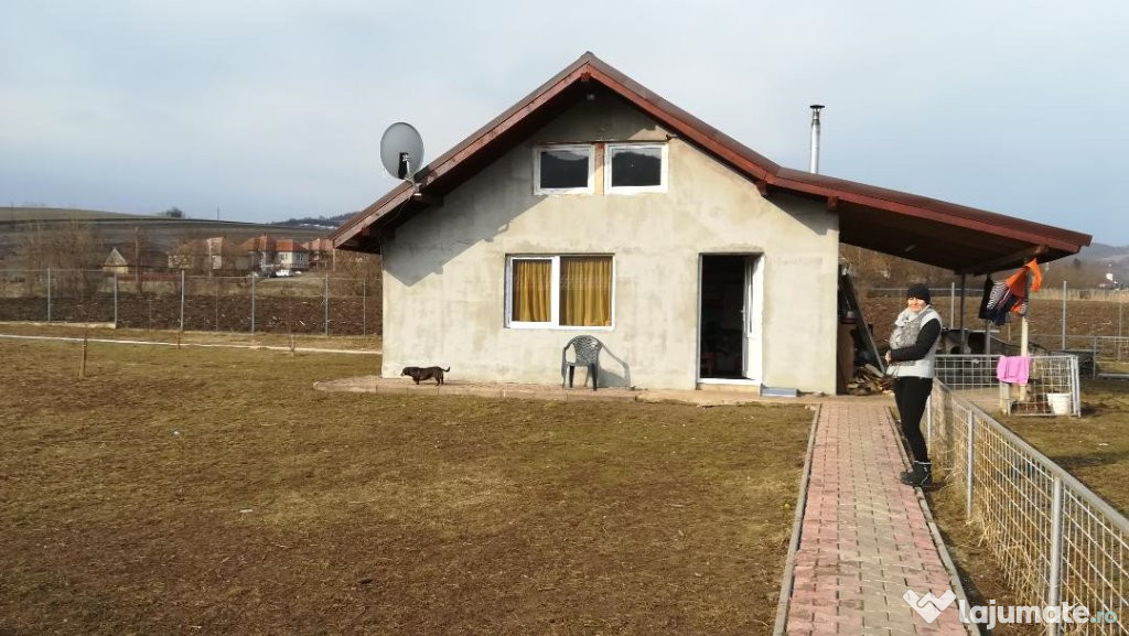 Casa, hala si teren la doar 15 km de Cluj, in sat Sardu