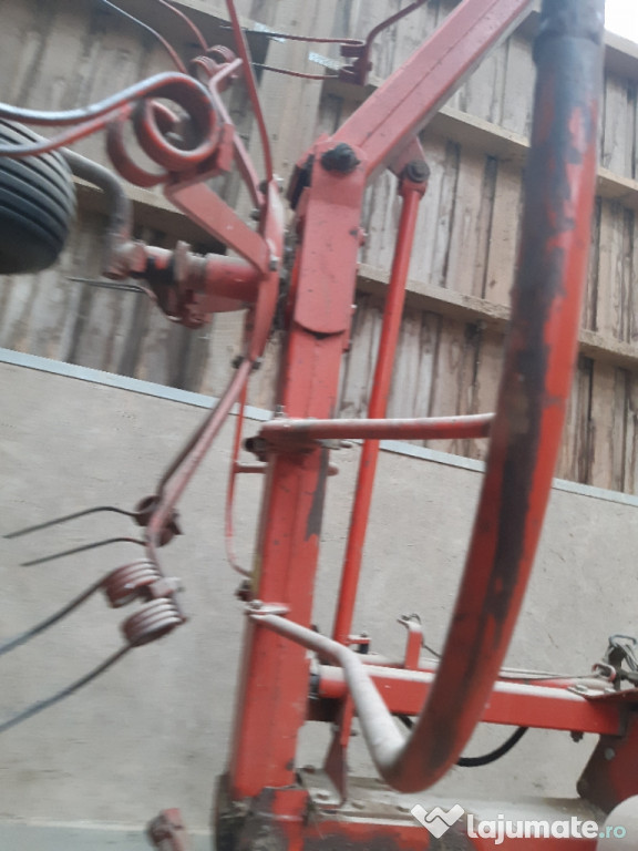 Grebla de imprastiat si aduna fan Marca Fella Hydro 660