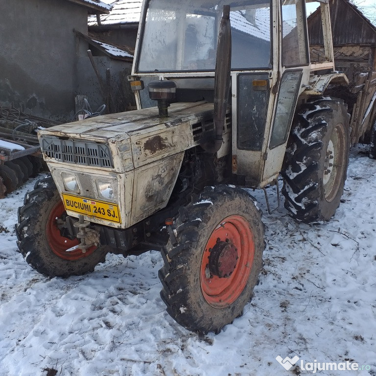 Tractor dt