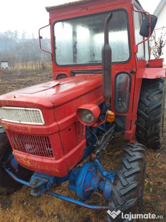 Tractor dt 445