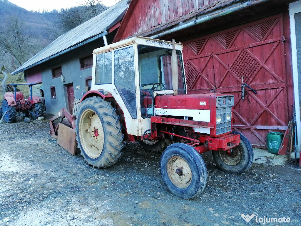 Tractor international 533