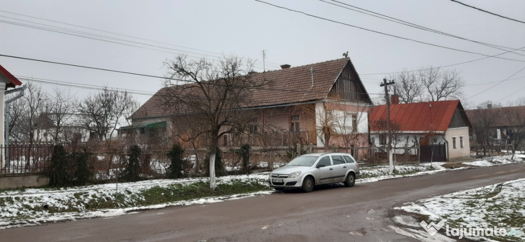 Casa+gradina la sacaseni (jud. satu mare) central