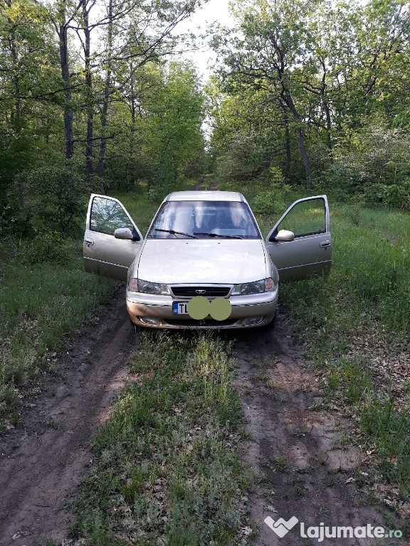 Daewoo Cielo.