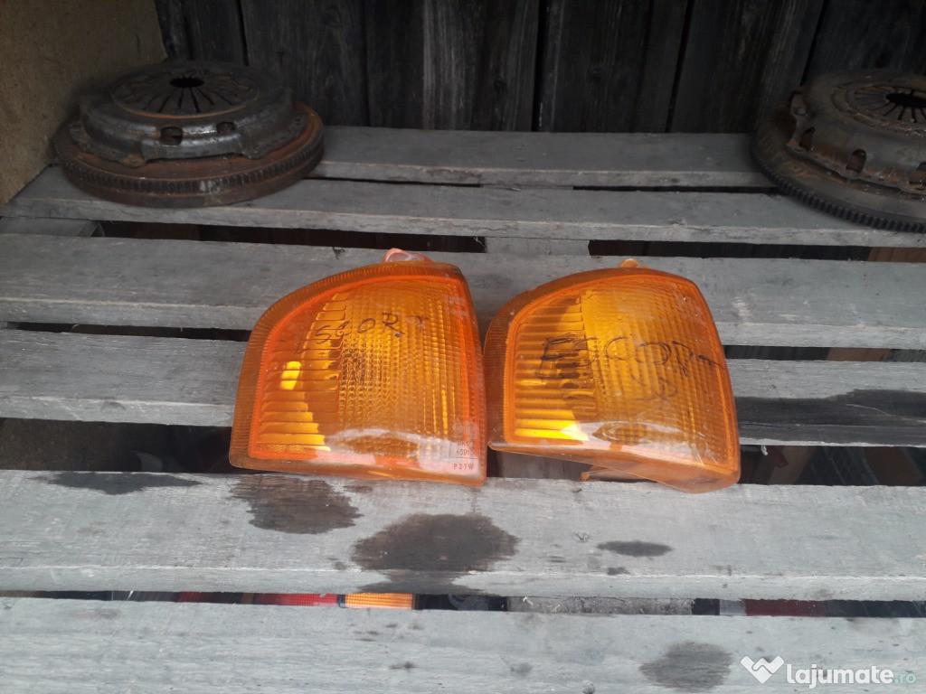 Semnalizare Ford Escort