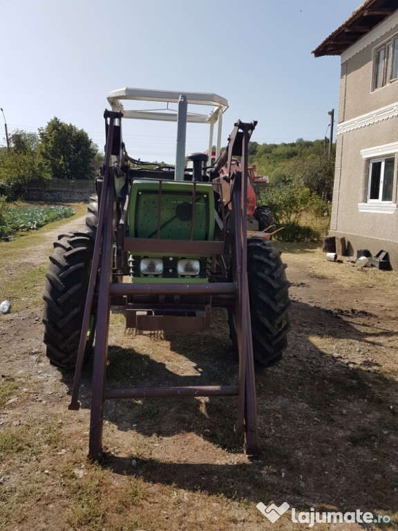 Tractor hurlimann cu incarcator frontal