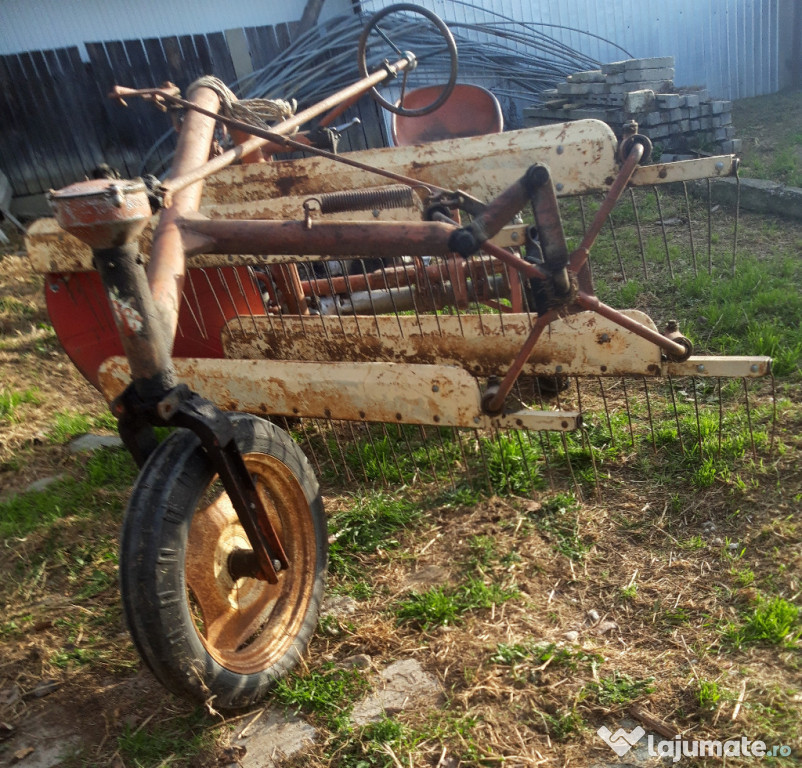 Grebla cu motor