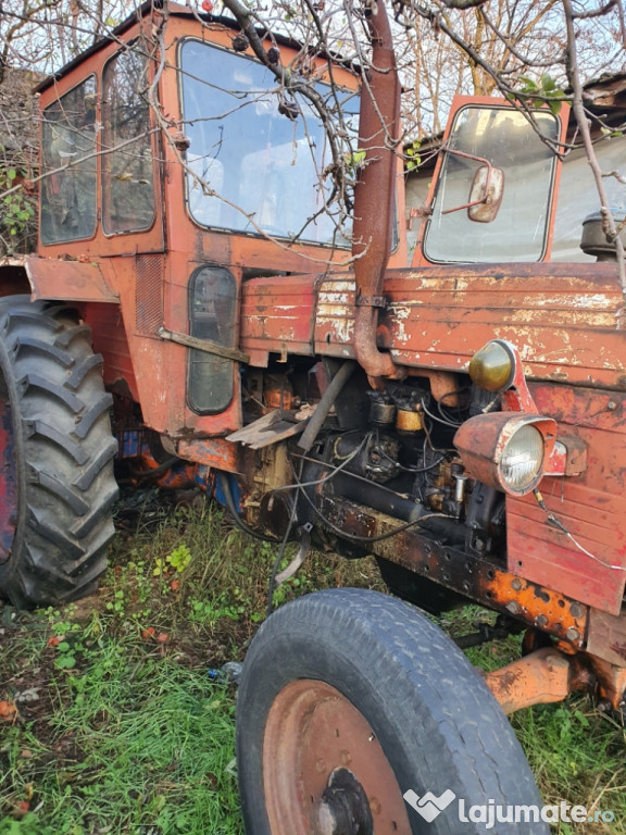 Tractor u 650