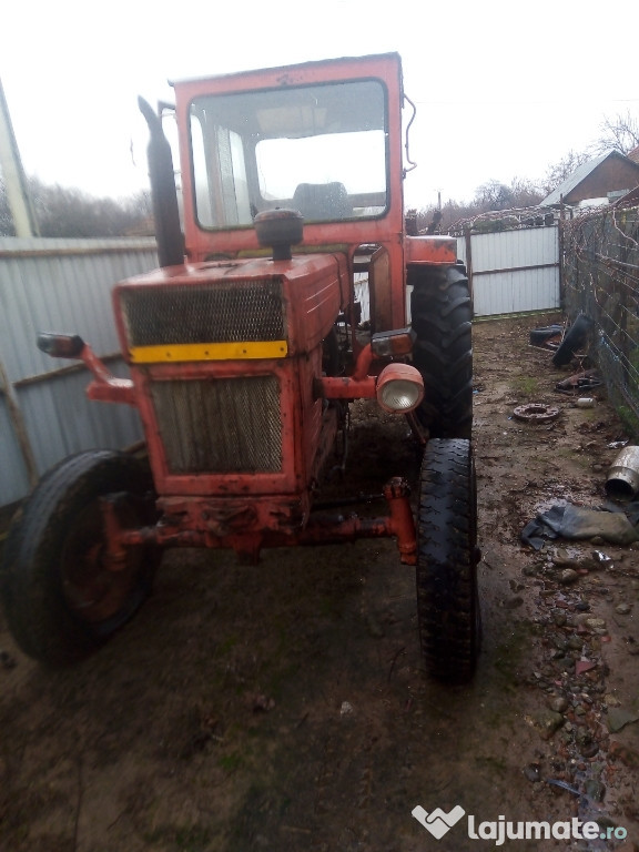 Tractor u 650