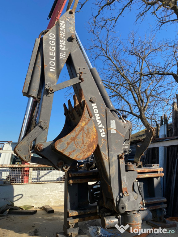 Brat escavator