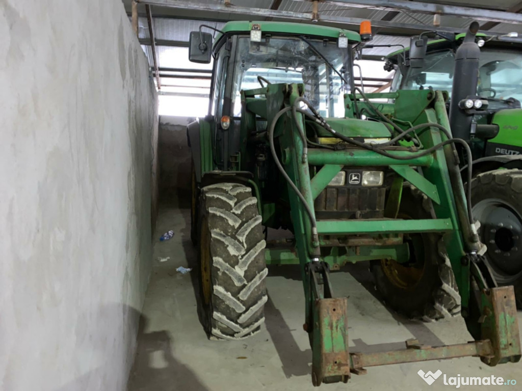 Tractor John Deere 6200 cu încărcător