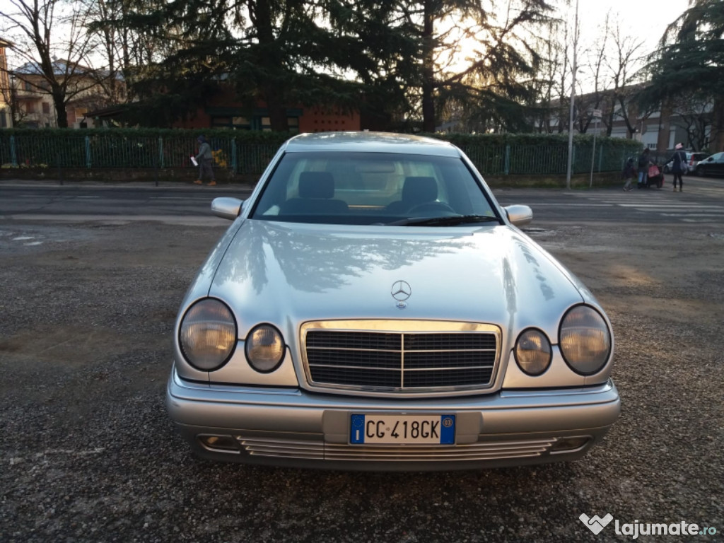 Mercedes benz Dric 210K