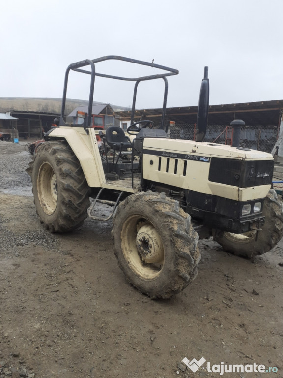 Tractor lamborghini cu plug