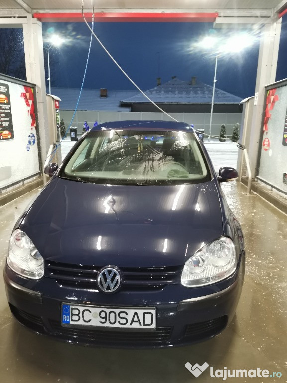 Dezmembrez Volkswagen Golf 5 1.9 TDi BKC volan pe stânga