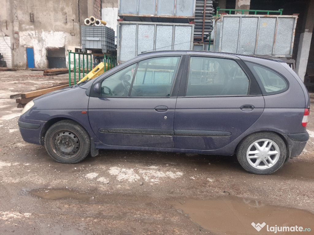 Renault Scenic / an 2002 / 1.6 benzina