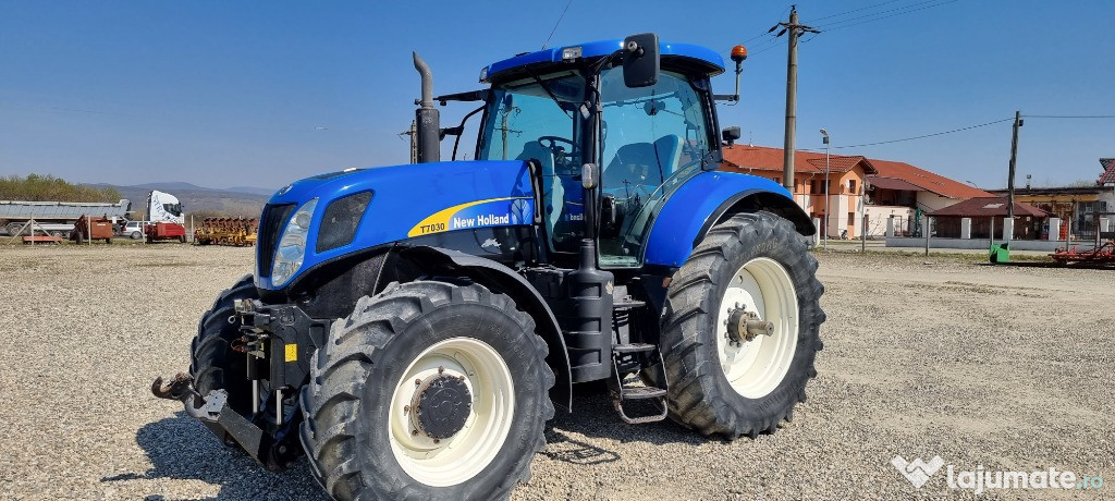 Tractor New Holland T7030