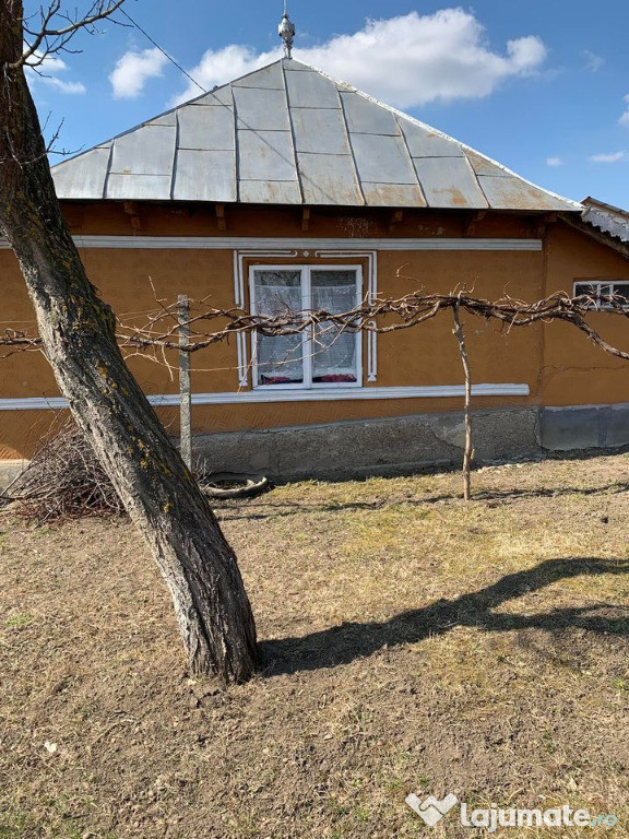 Casa si teren 4500 mp