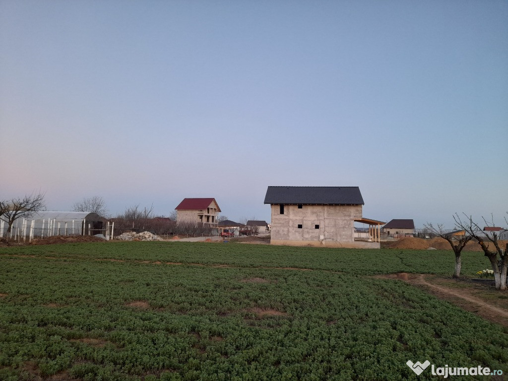 Teren intravilan, 1000mp, Ceauru