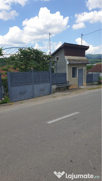Casa in Luncsoara