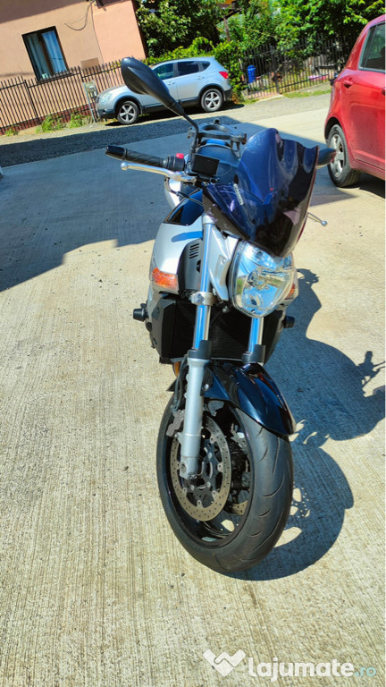 Motor Suzuki GSR 600