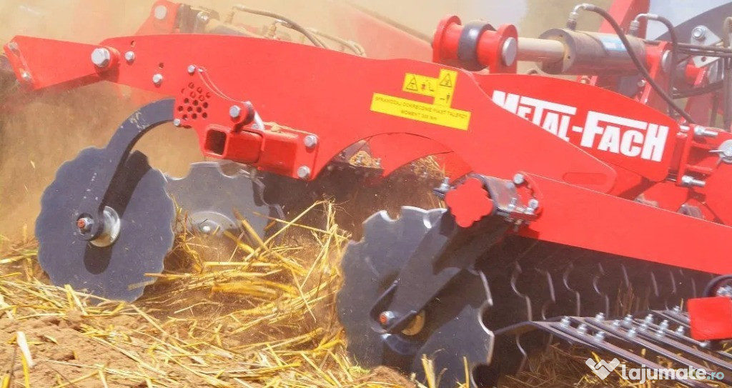 Cultivator/Disc latime 6m pentru tractor Metal Fach 2022 nou