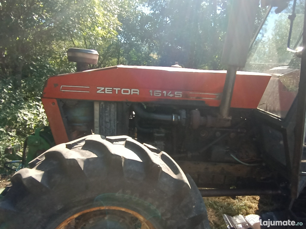 Vând tractor zetor16145