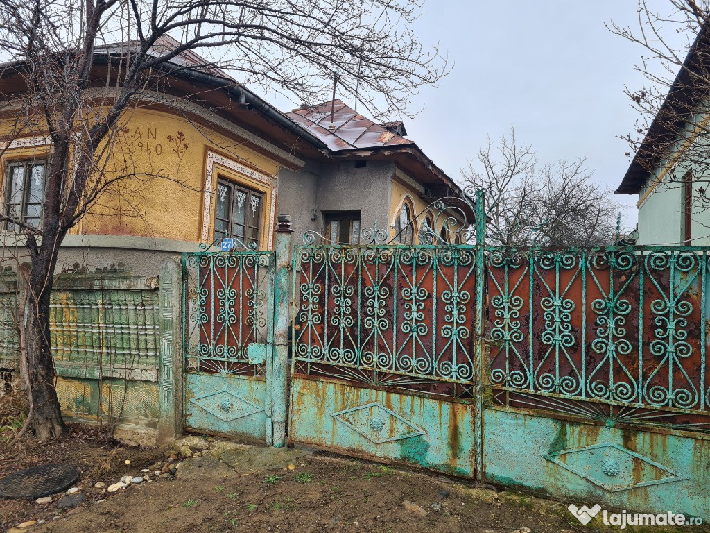 Casa plus teren simnicul de sus