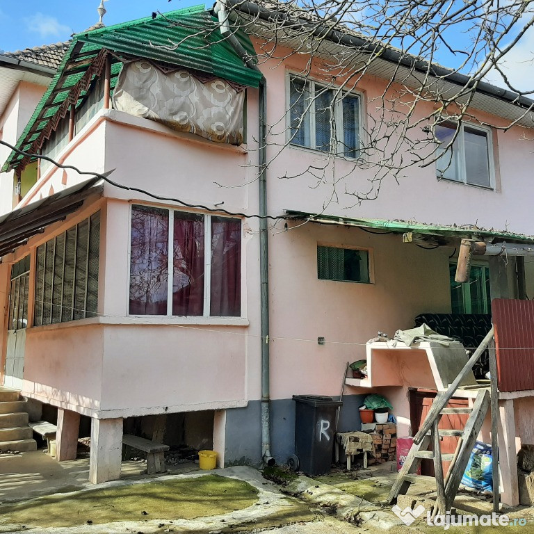 Casa cu etaj din caramida in Galgau Almasului Balan Salaj