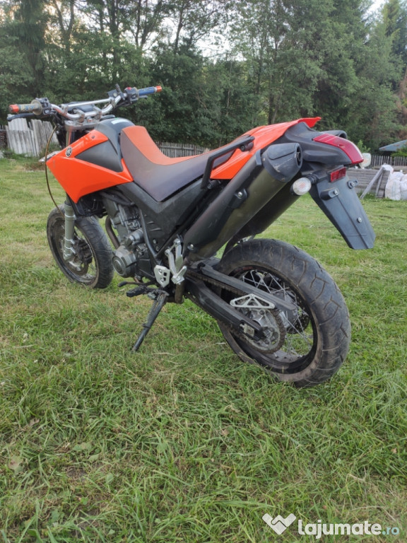 Yamaha xt660 supermoto