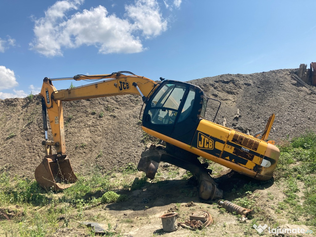 Dezmembrez Excavator JCB 235