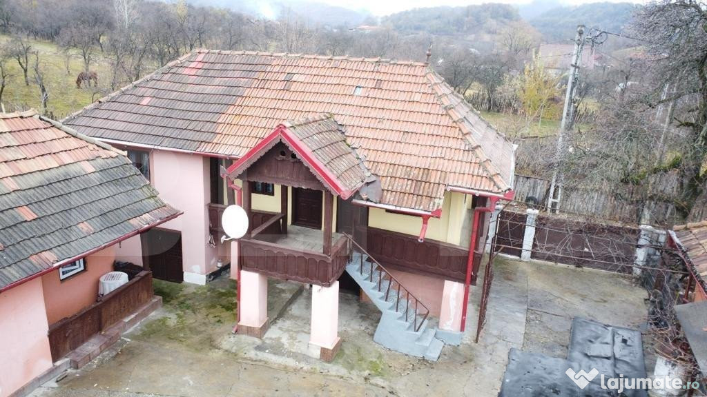 Casa plan parter si teren, 90mp, zona Runcu