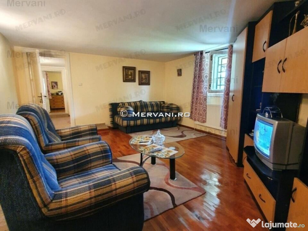 Apartamnet 3 camere de vânzare în Sinaia - Zona Furnica