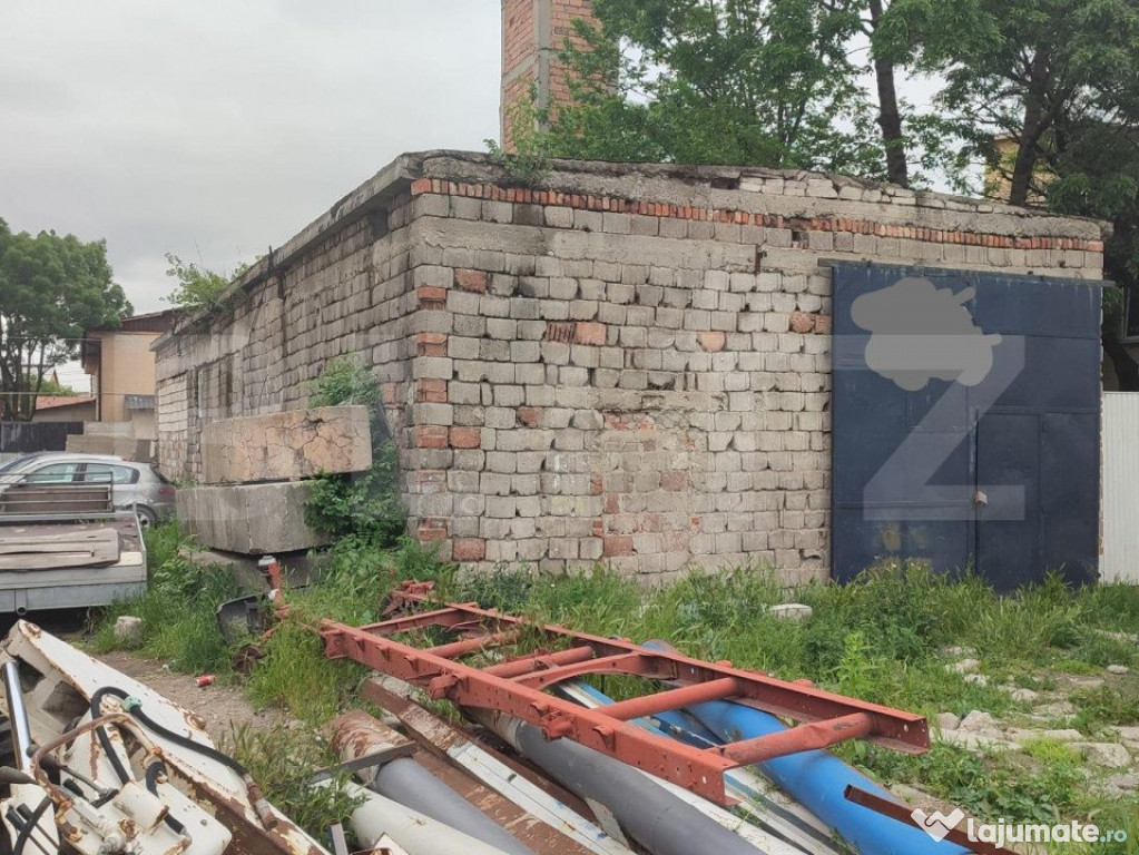 Teren 636 mp , front 21 m , hală demolabilă , zona Brestei