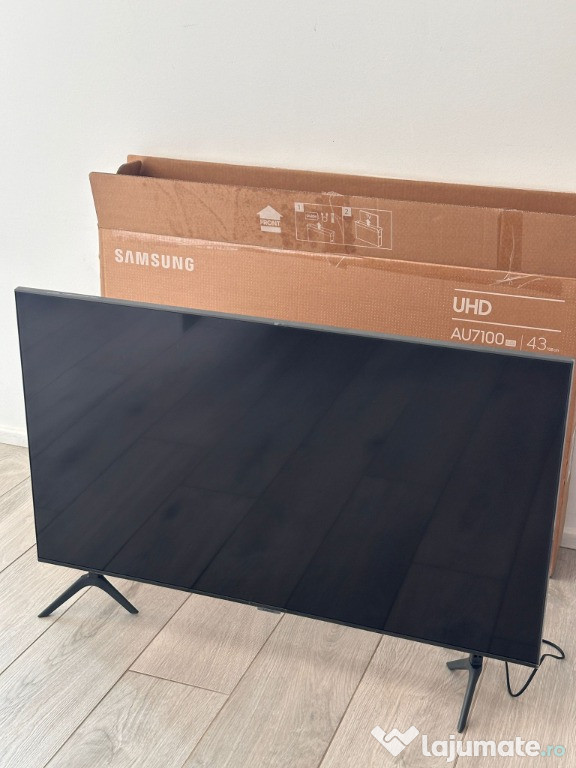 Vand TV Samsung UHD diagonala 108 cm