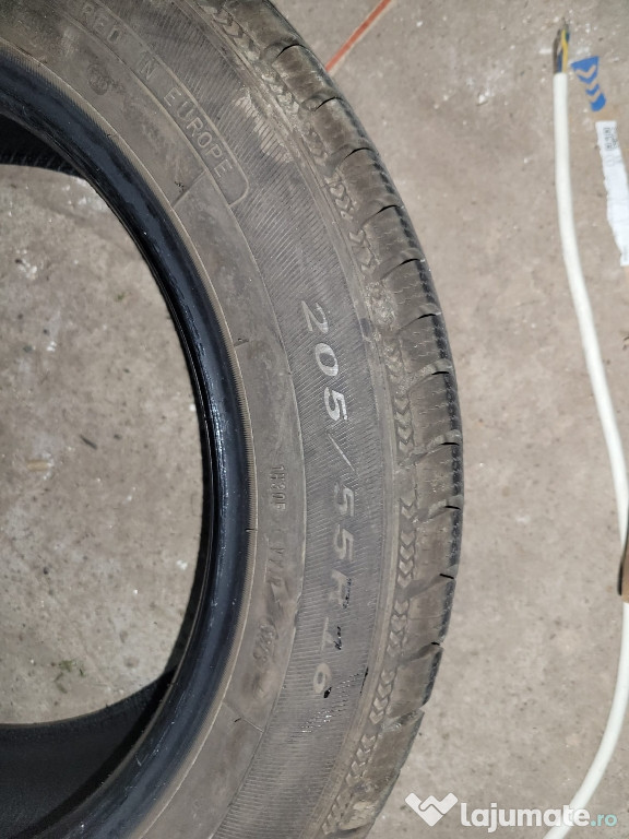 Vând anvelope 205/55 R16