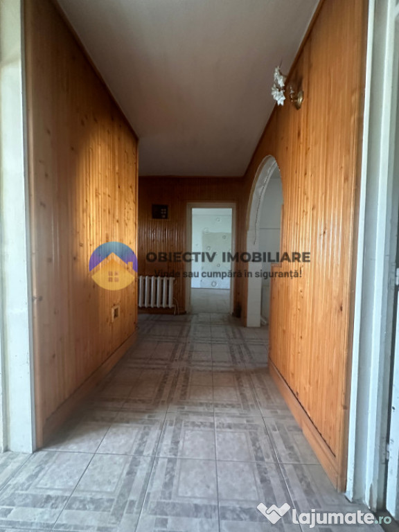 Apartament 3 camere + 2 terase Roznov - Centru