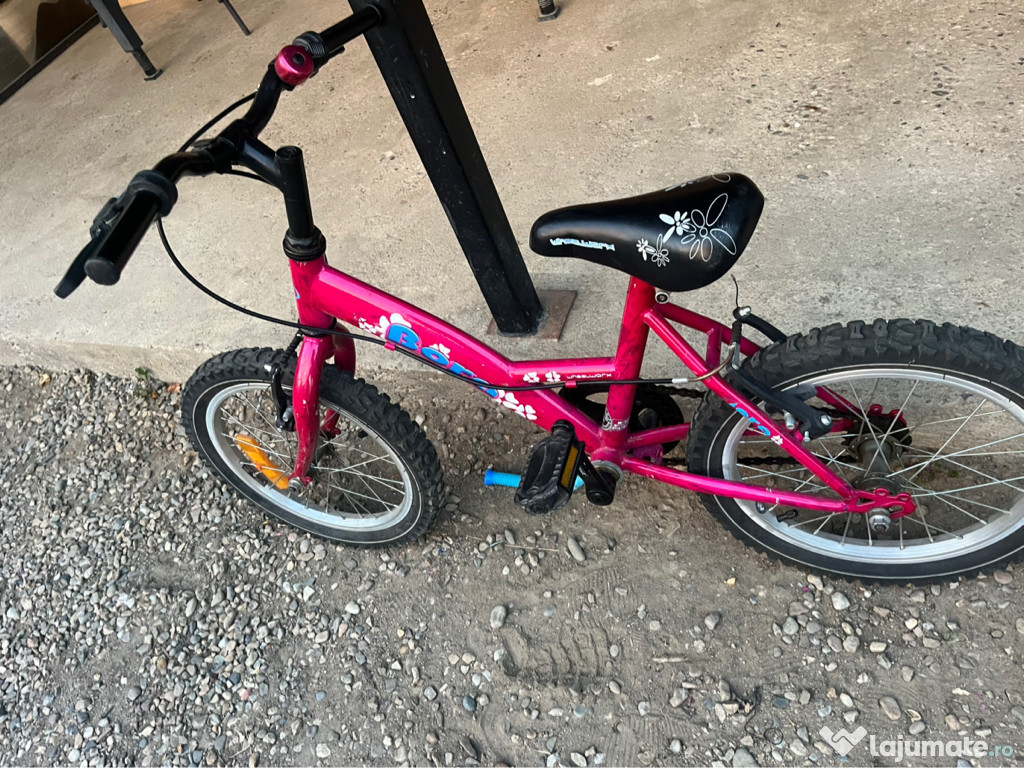 Vand bicicleta fetite 4-7 ani