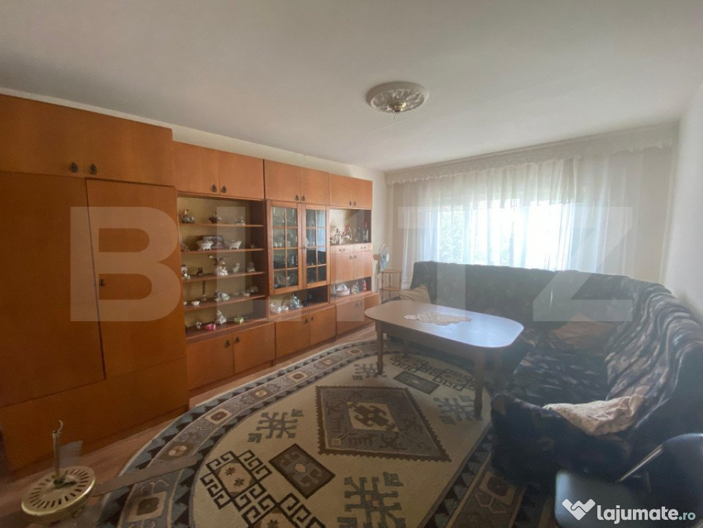 Apartament 3 camere, 65 mp, decomandat, zona Dumbrava Nord