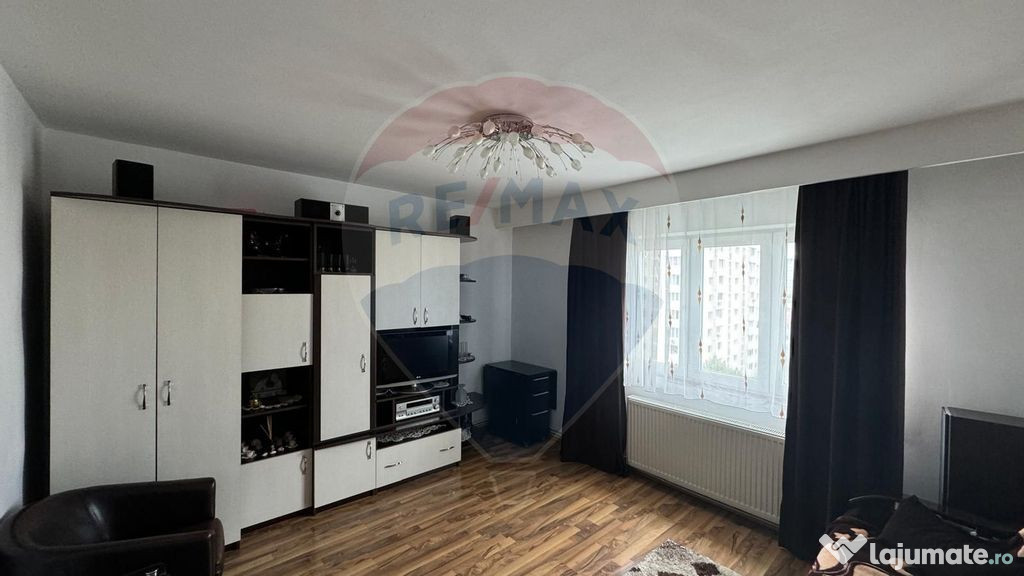 Apartament cu 2 camere de vânzare în zona Decebal