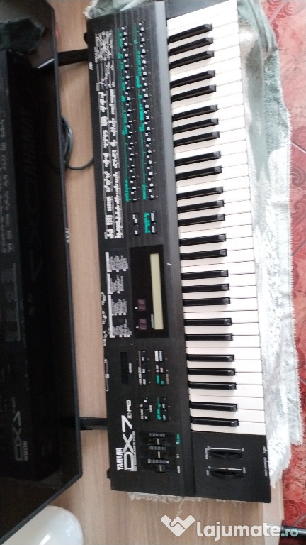 Orga Yamaha Dx7i