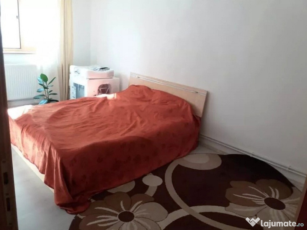 INCHIRIEZ apartament 3 camere decomandat,renovat, zona Selimbar