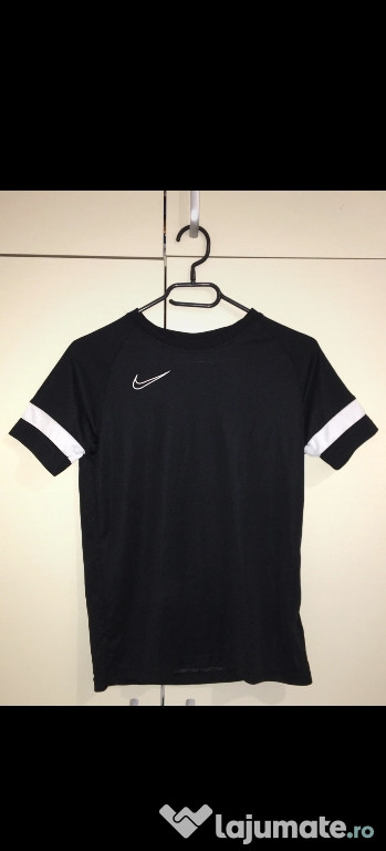 Tricou Nike pentru fotbaliști