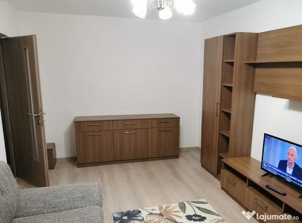 Zona centrala chirie Apartament 2 camere pe Blv Unirii