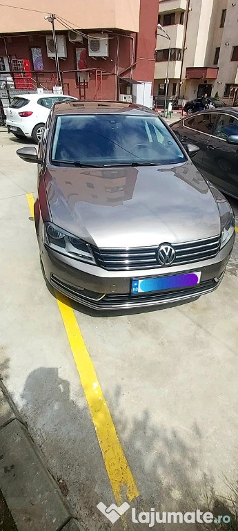 Vând Volkswagen Passat B7