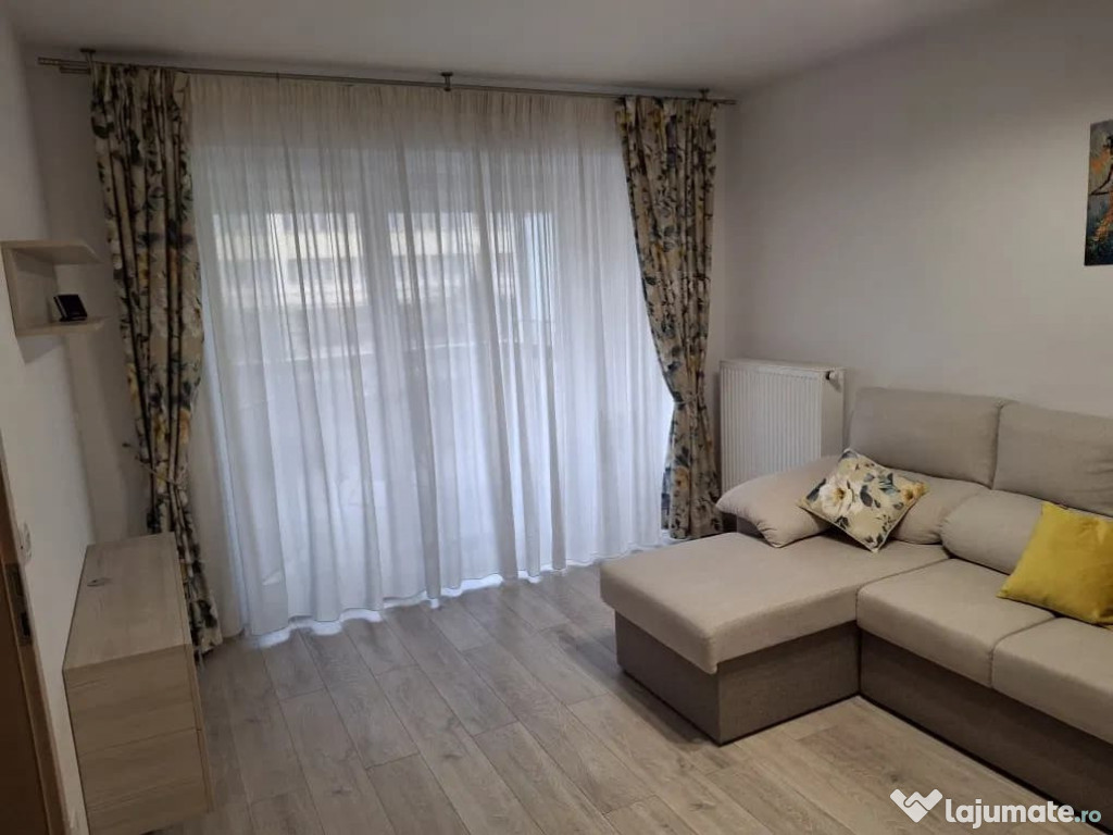 Apartament cu 2 camere - zona Tractorul