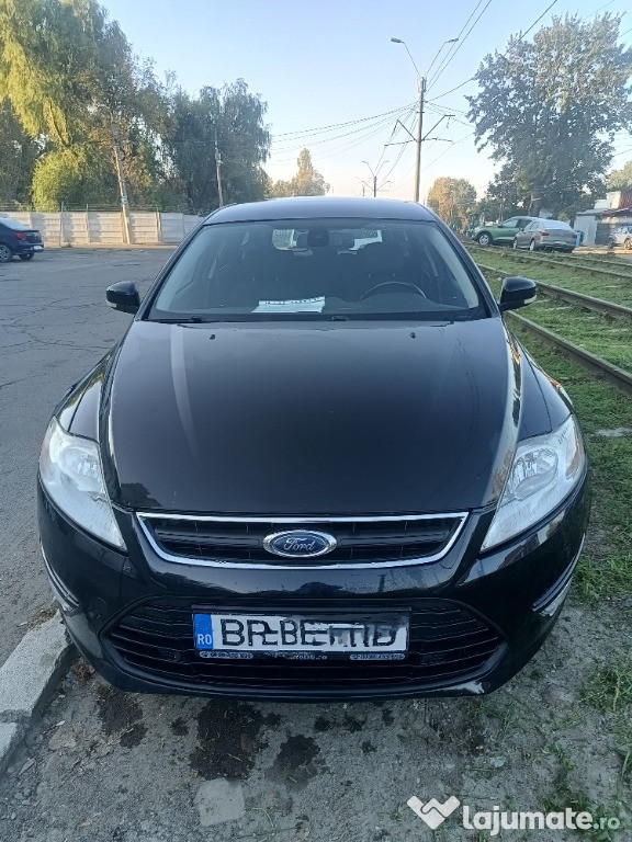 Ford Mondeo masina